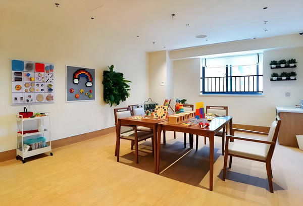 深圳市户口入户_专访导演饶晓志：对《万里归途》满意和骄傲 专访导演饶没很快被淹就会